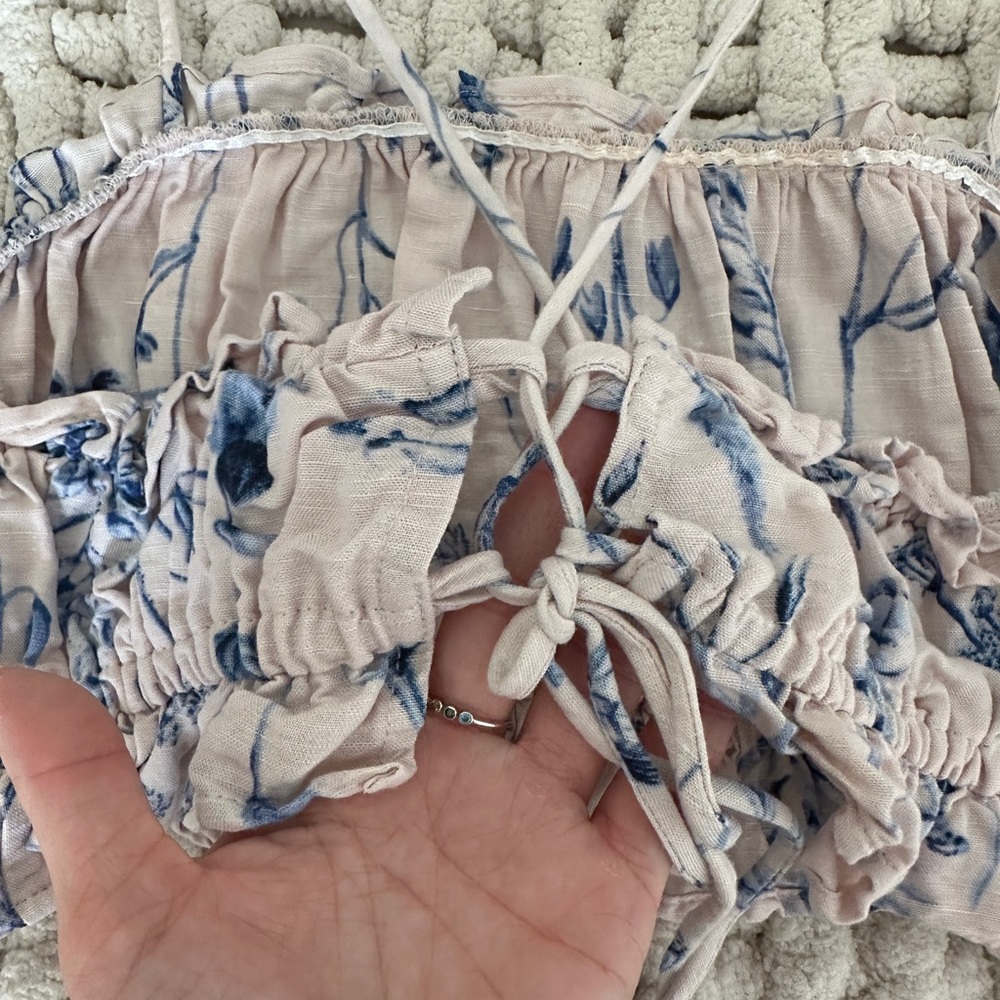 H&M Floral Lace-Back Crop Top - Picture 6 of 7